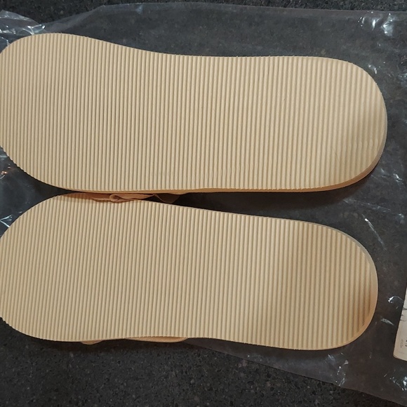 Women's Sandals 39/ 8 1/2  rose &.beige NWT Youlisi  1 inch heel - Picture 9 of 10